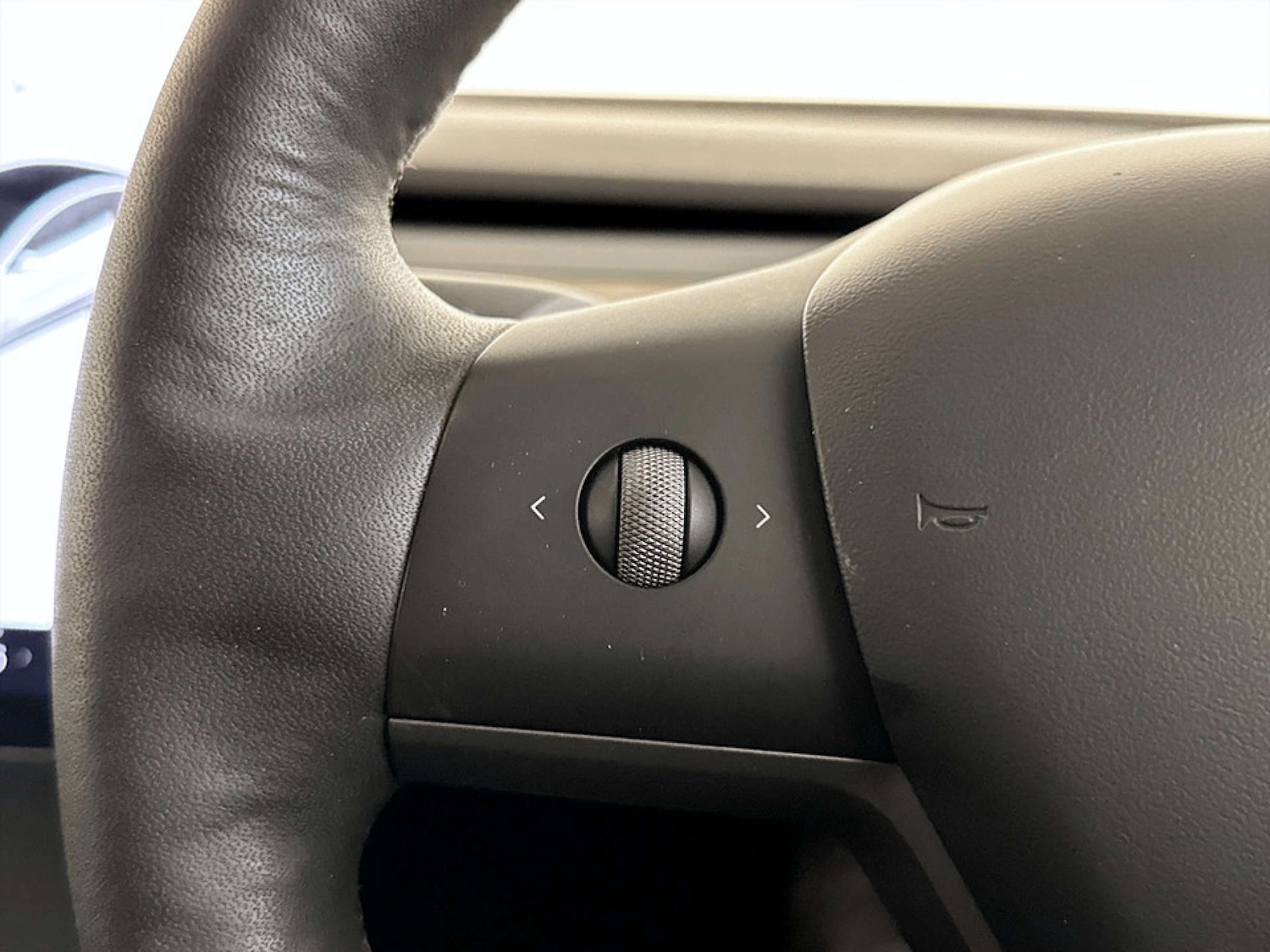 Used Tesla Model 3 2021 for sale - 77261400: Photo 17