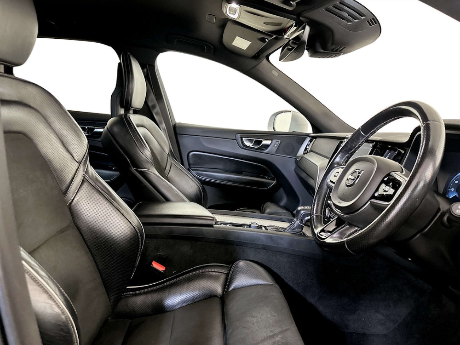 Used Volvo XC60 2017 for sale - 77667869: Photo 13