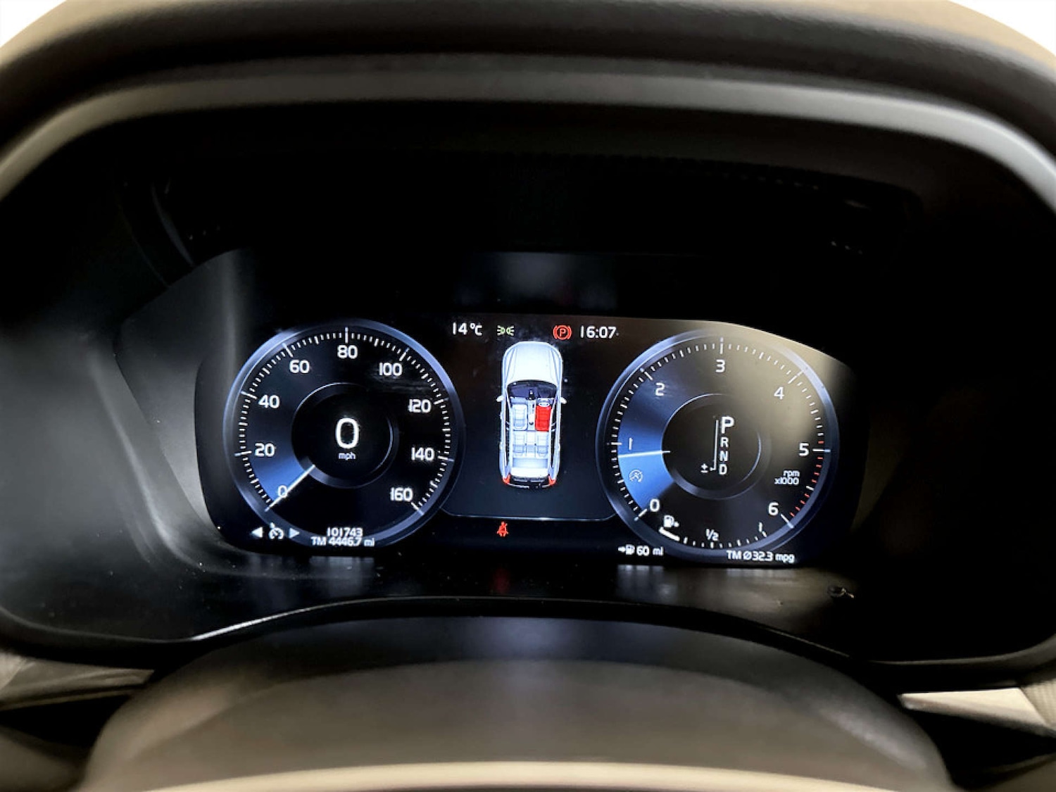 Used Volvo XC60 2017 for sale - 77667869: Photo 18