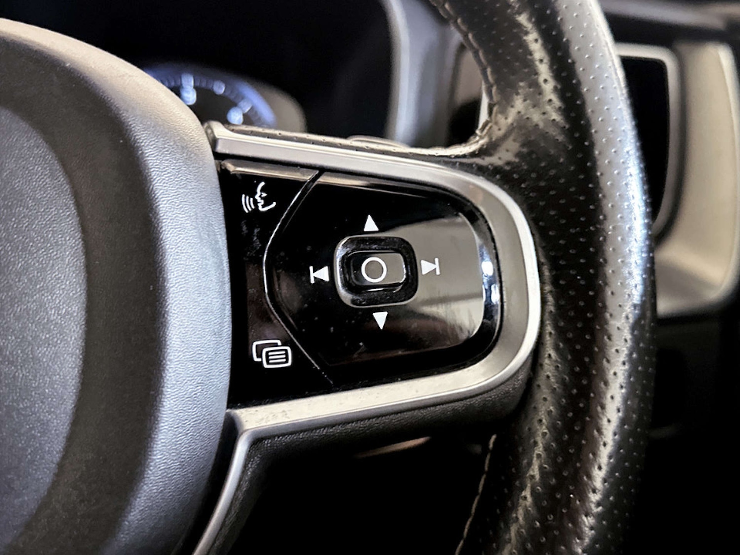 Used Volvo XC60 2017 for sale - 77667869: Photo 19