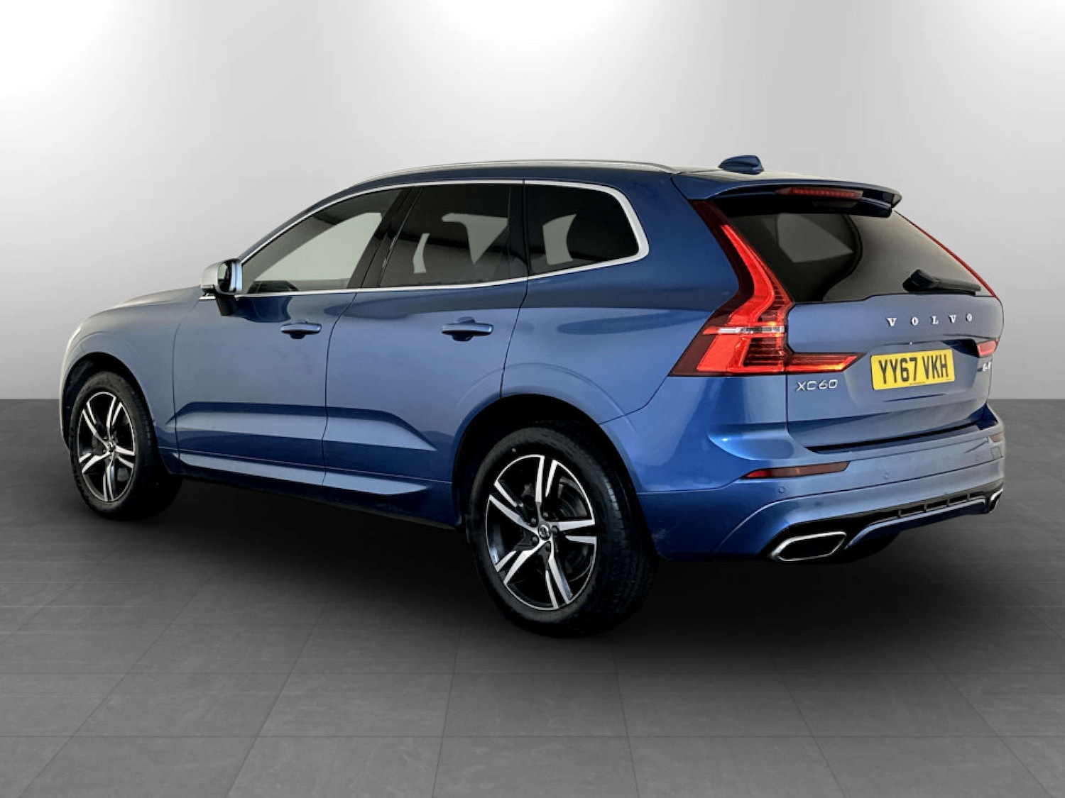 Used Volvo XC60 2017 for sale - 77667869: Photo 8