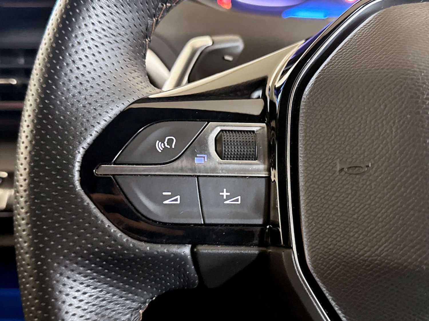 Used Peugeot 3008 2022 for sale - 77259116: Photo 17