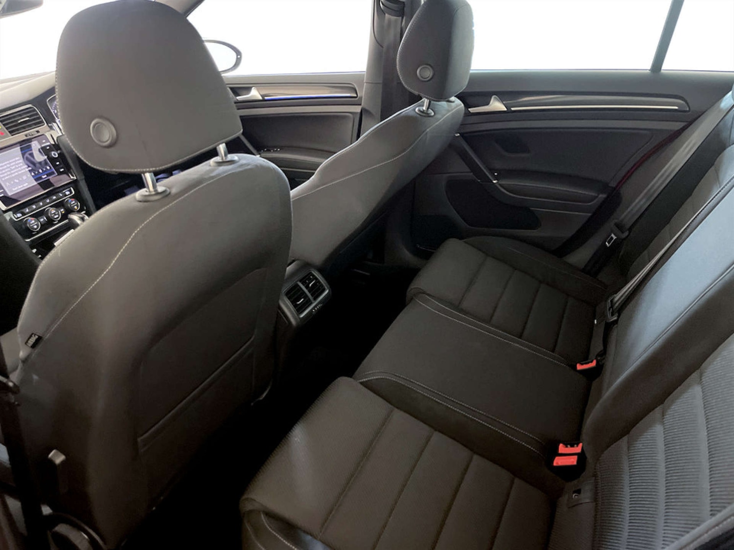 Used Volkswagen Golf 2020 for sale - 77185935: Photo 14