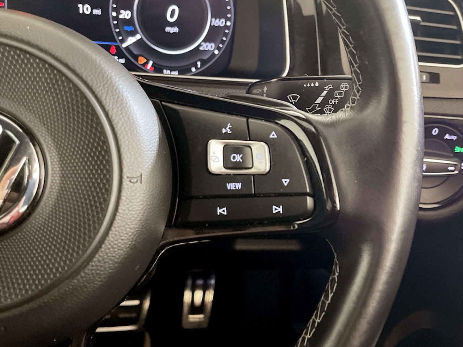 Used Volkswagen Golf 2020 for sale - 77185935: Photo 20