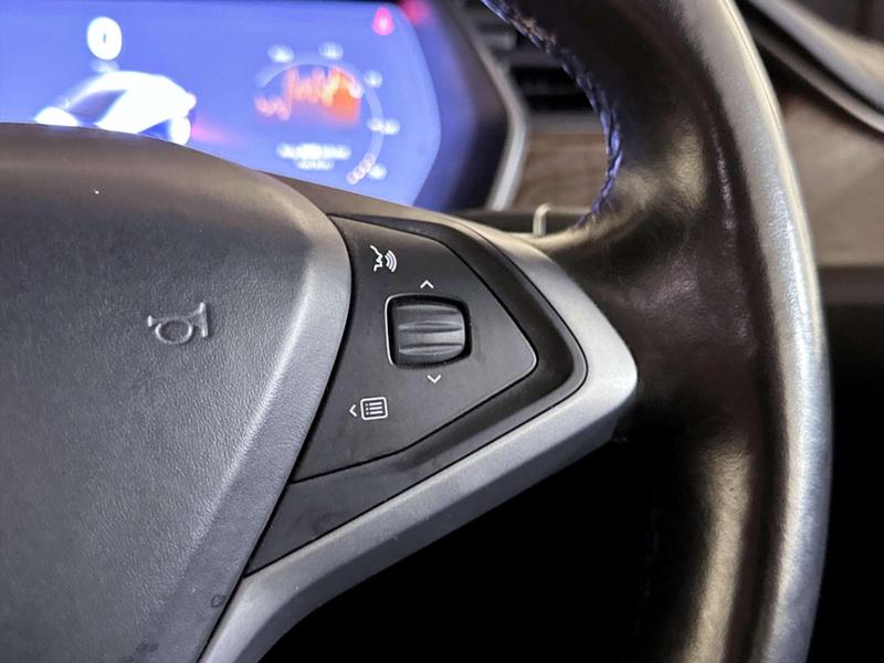 Used Tesla Model X 2018 for sale - 76782211: Photo 19