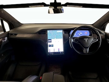 Used Tesla Model X 2018 for sale - 76782211: Photo