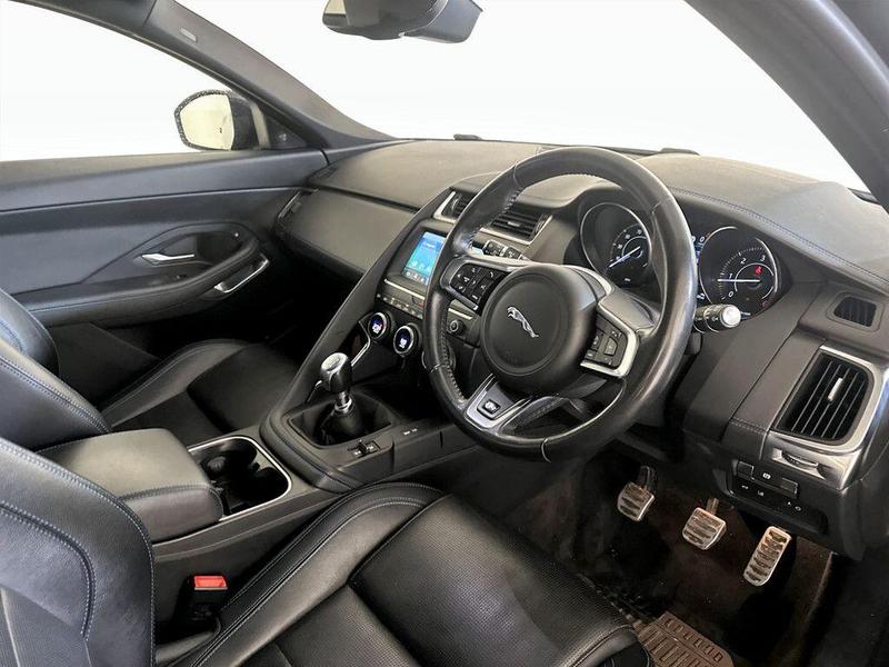 Used Jaguar E-Pace 2019 for sale - 76405266: Photo 15