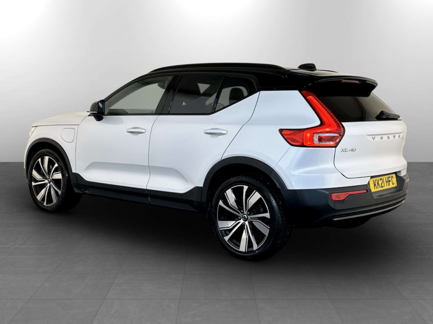 Used Volvo XC40 2021 for sale - 77207657: Photo 8