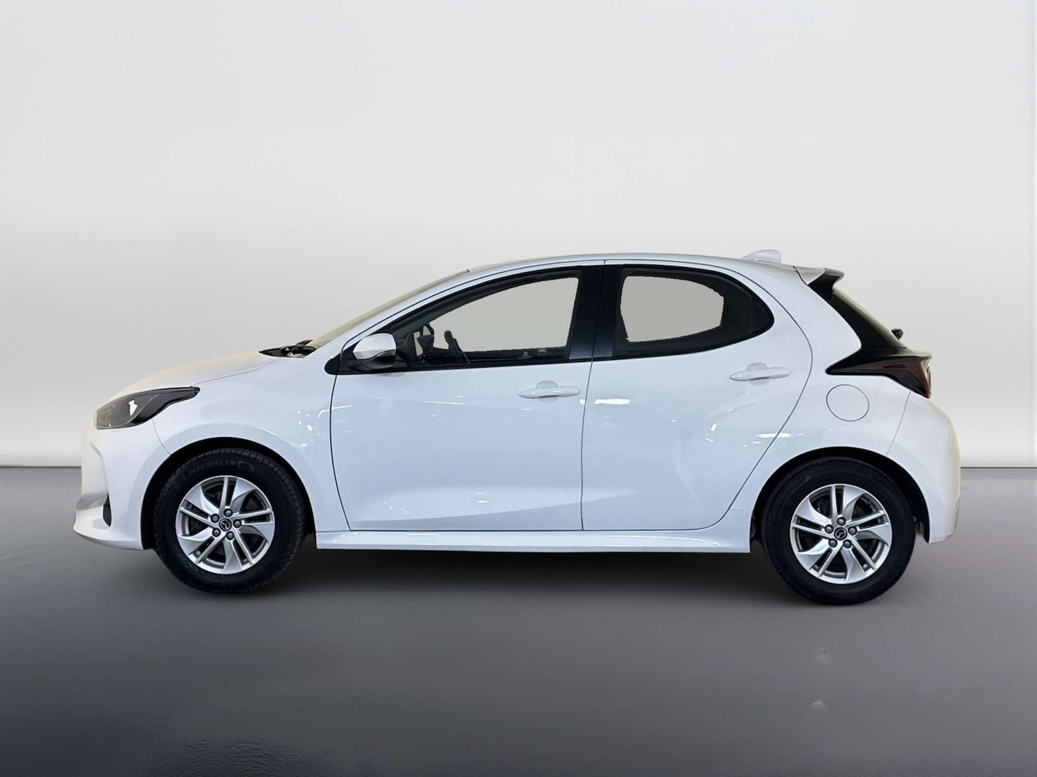 Used Mazda Mazda2 HYBRID 2023 for sale - 77845590: Photo 7