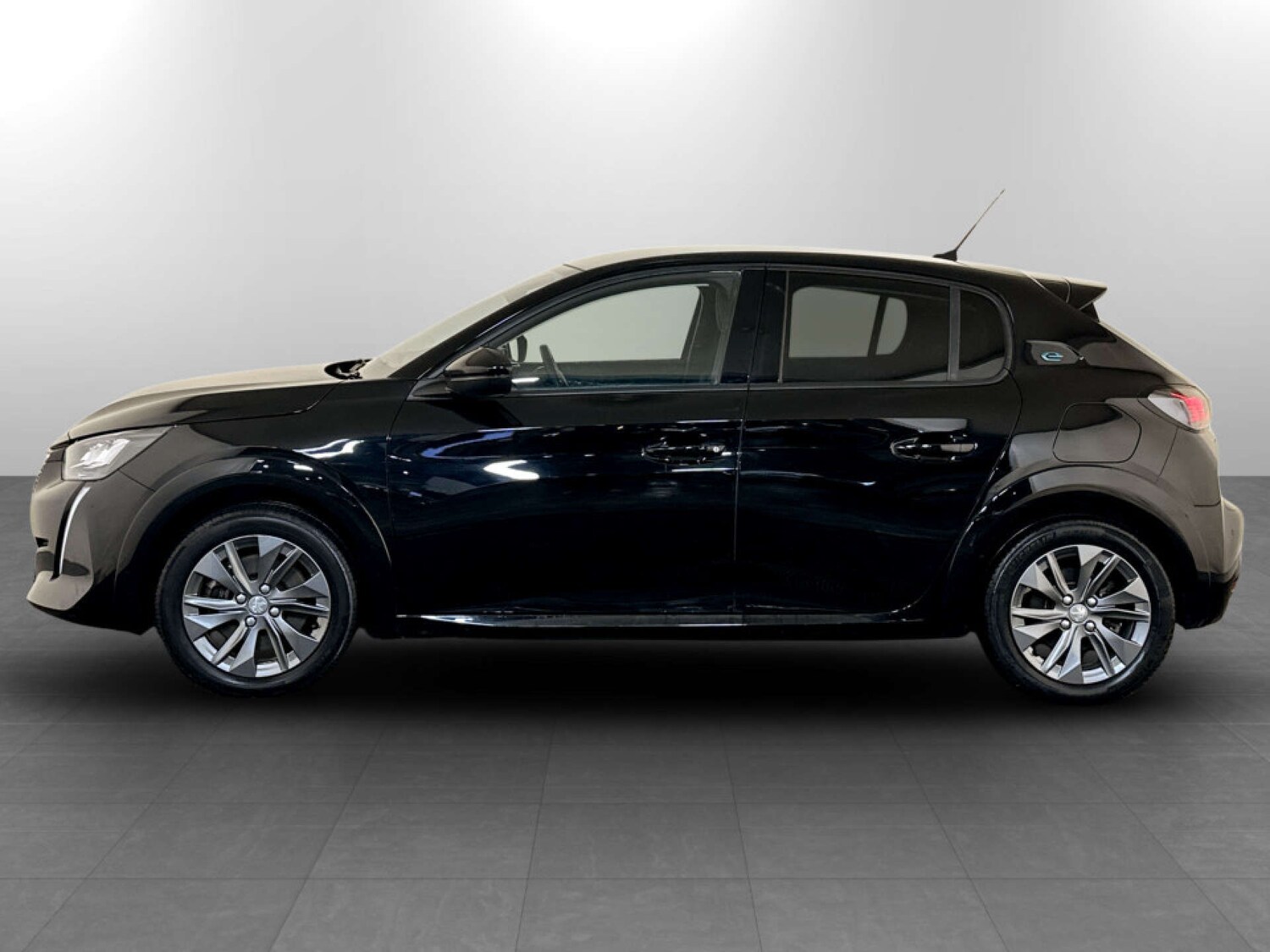 Used Peugeot 208 2022 for sale - 77506890: Photo 6