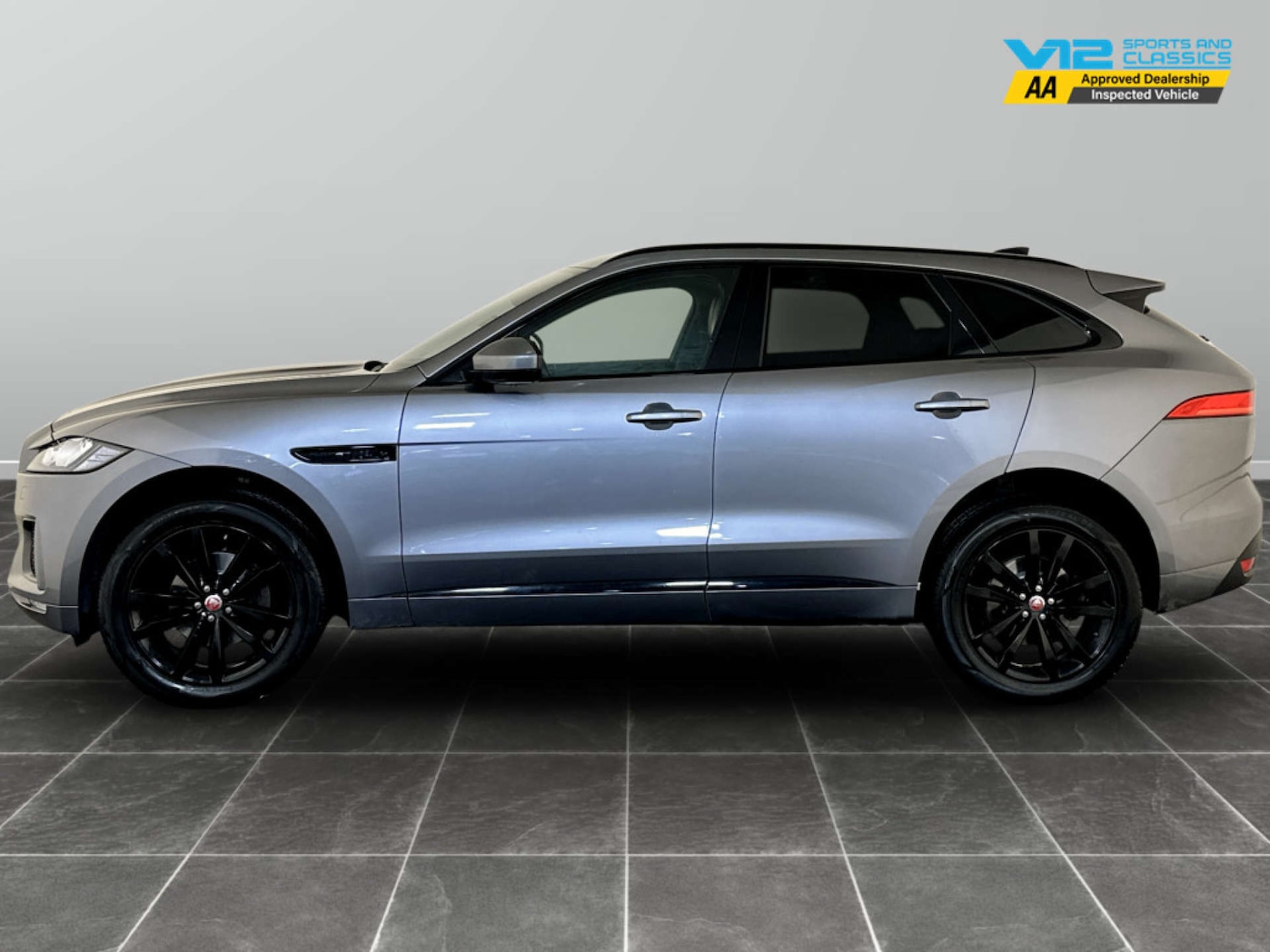 Used Jaguar F-Pace 2019 for sale - 77185788: Photo 7