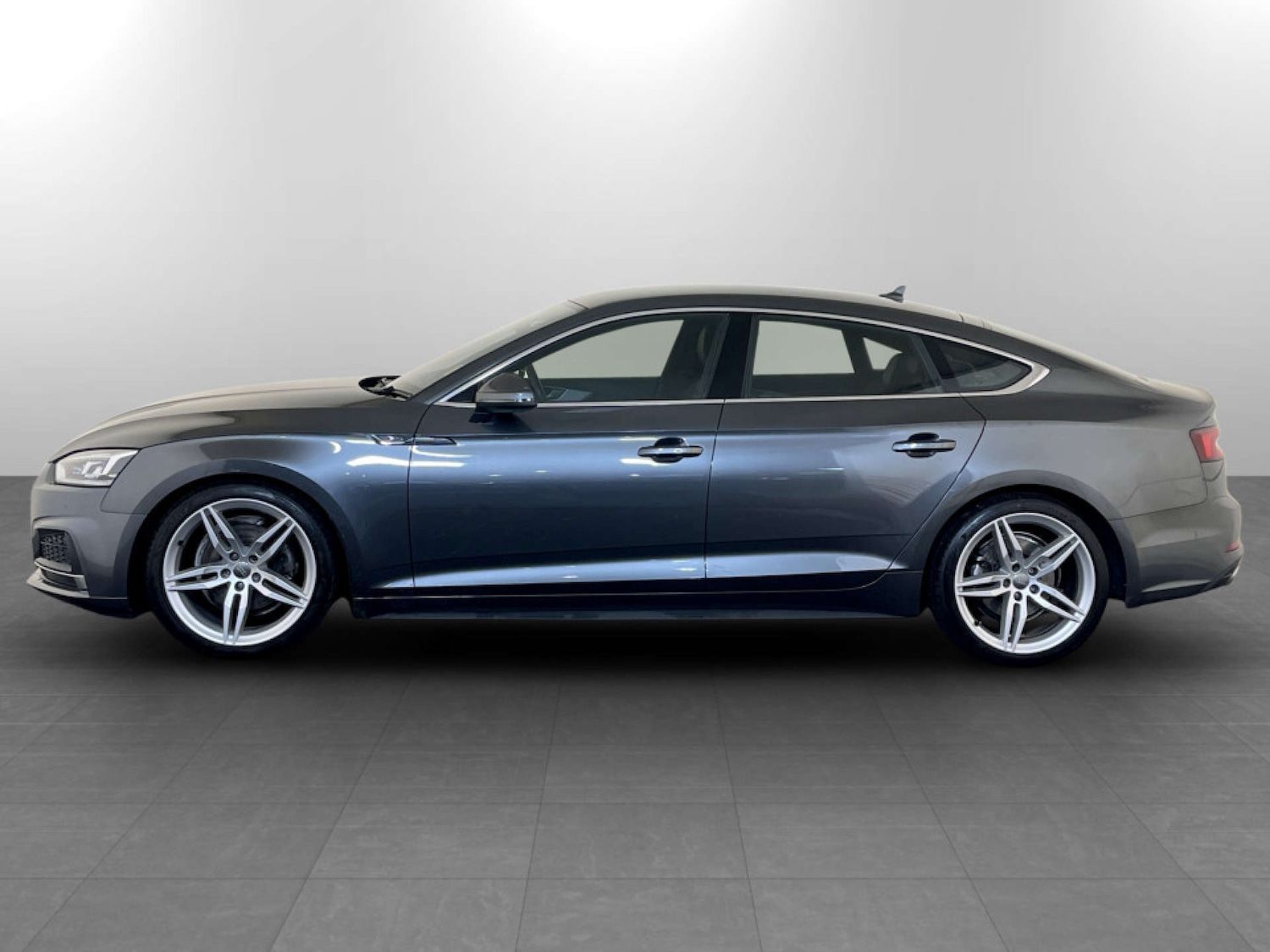 Used Audi A5 2019 for sale - 77186071: Photo 7