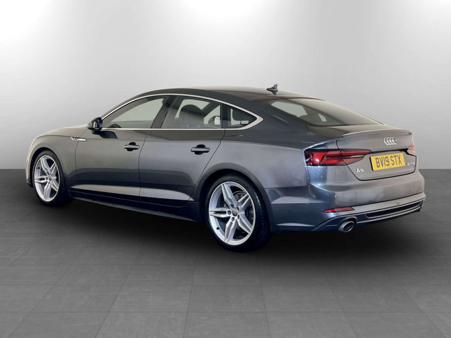 Used Audi A5 2019 for sale - 77186071: Photo 8