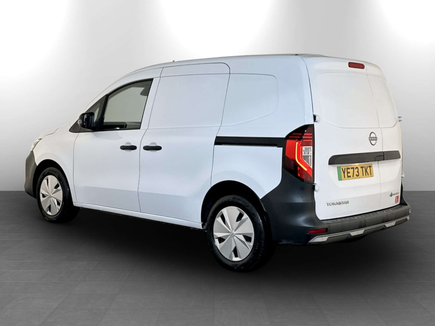 Used Nissan Other 2023 for sale - 77261401: Photo 8