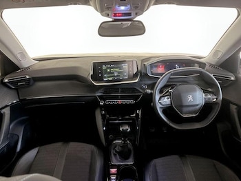 Used Peugeot 2008 2022 for sale - 76332613: Photo 3