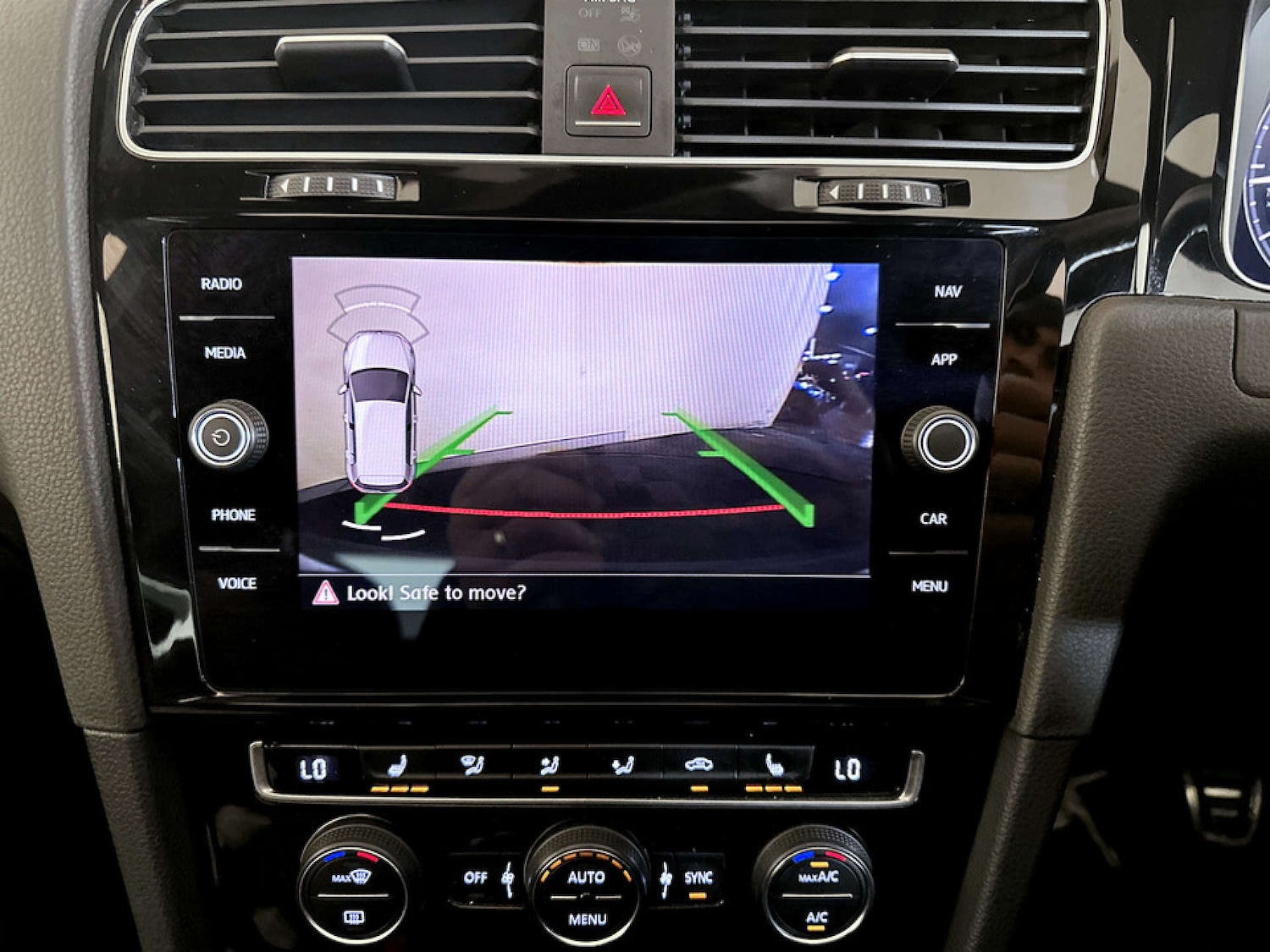 Used Volkswagen Golf 2017 for sale - 77221001: Photo 20