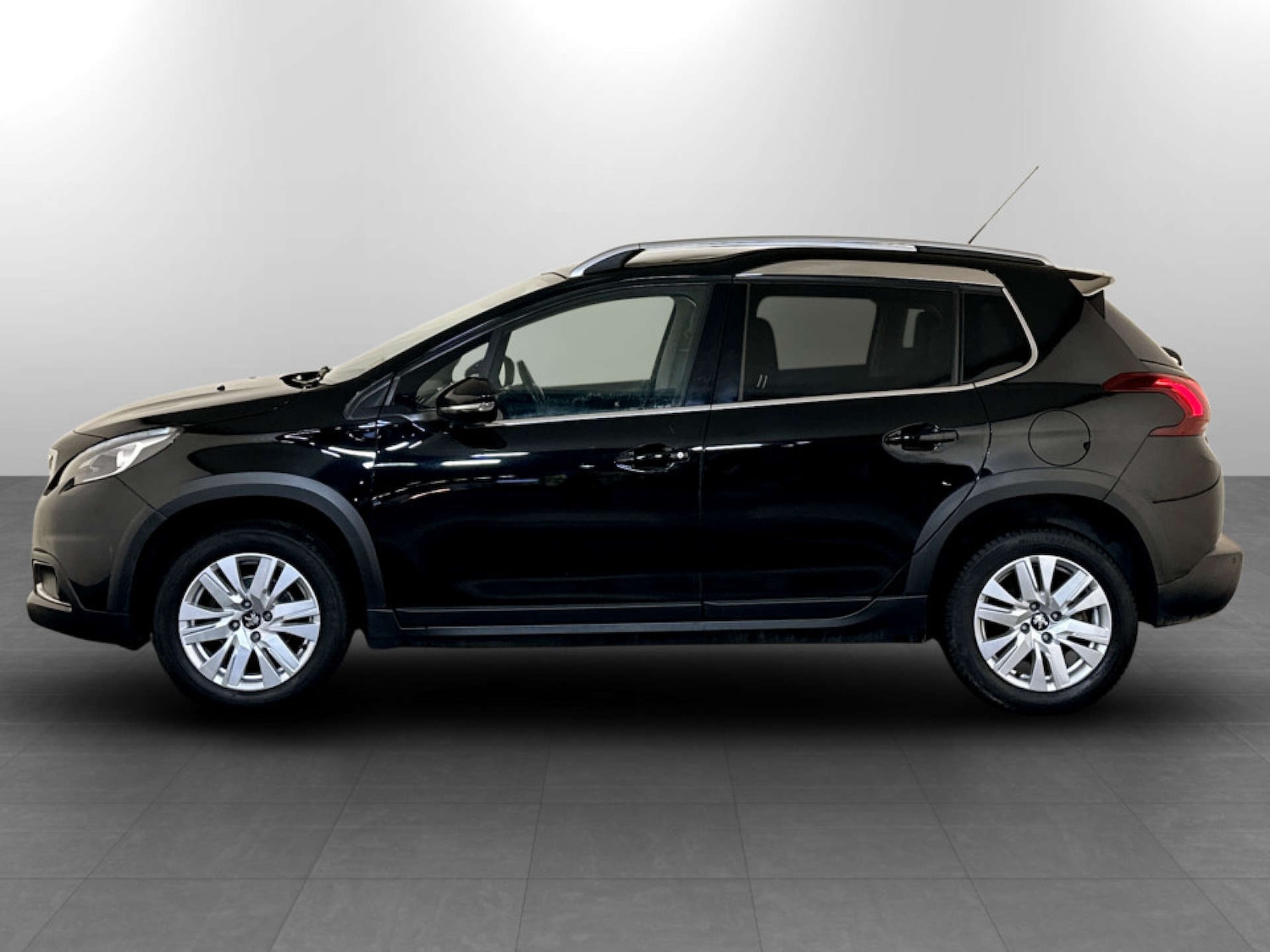 Used Peugeot 2008 2018 for sale - 77328559: Photo 7