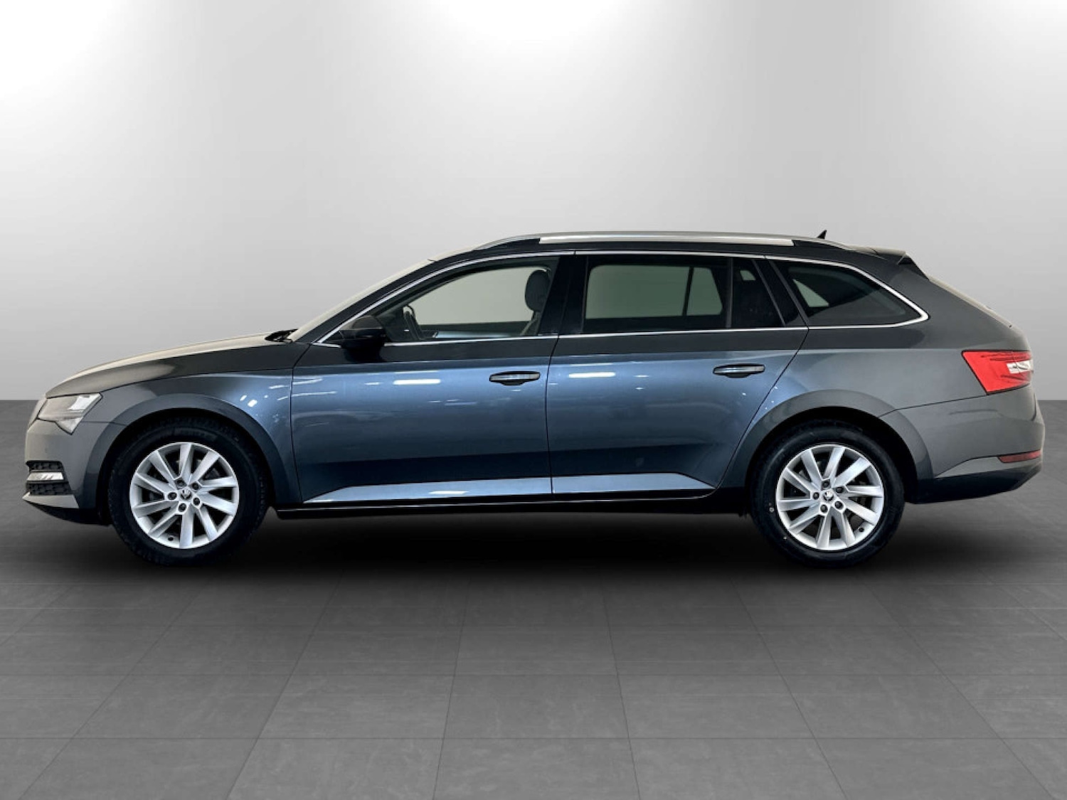 Used Skoda Superb 2021 for sale - 77409029: Photo 7