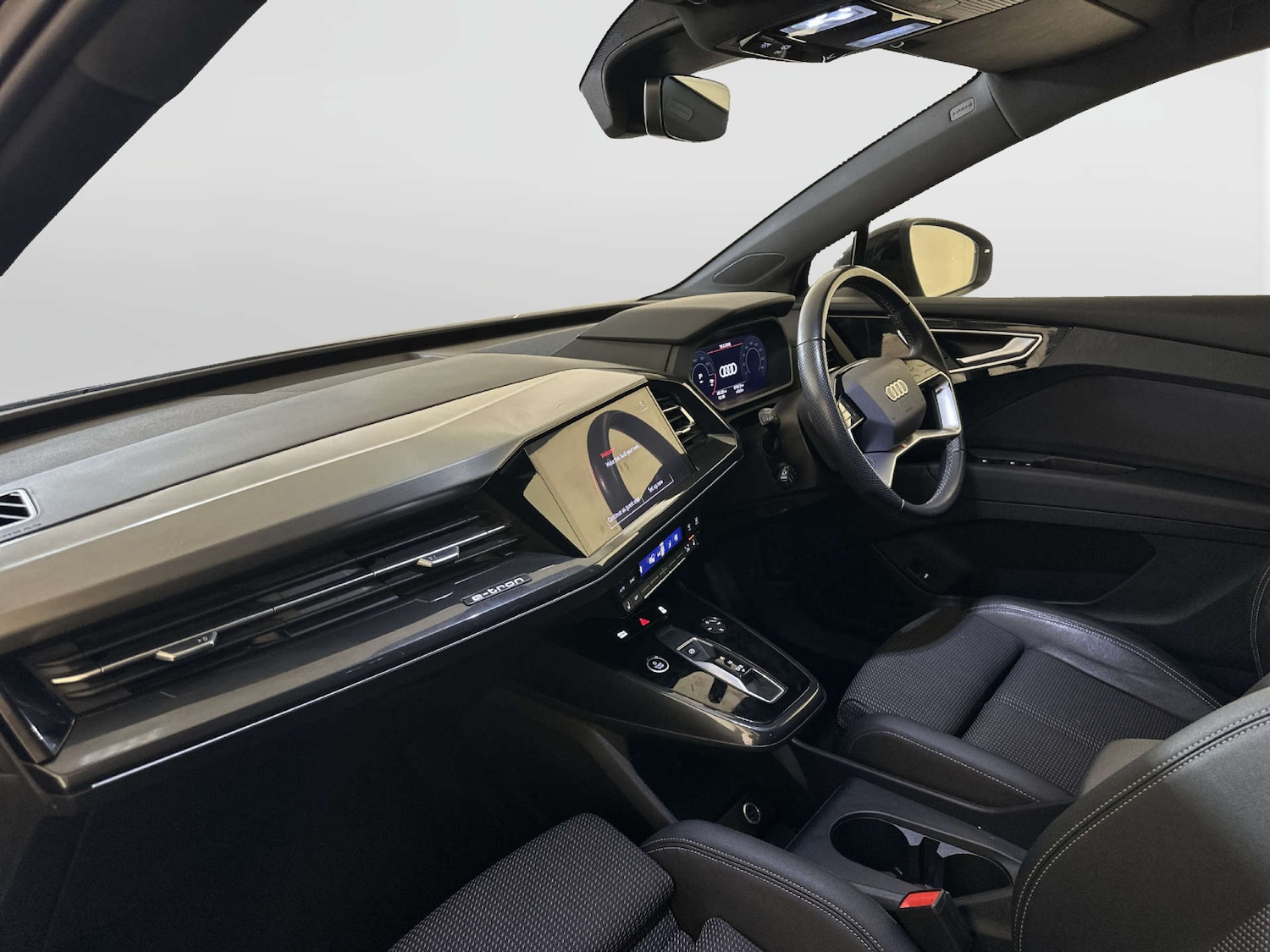 Used Audi Q4 e-tron 2023 for sale - 77953381: Photo 12