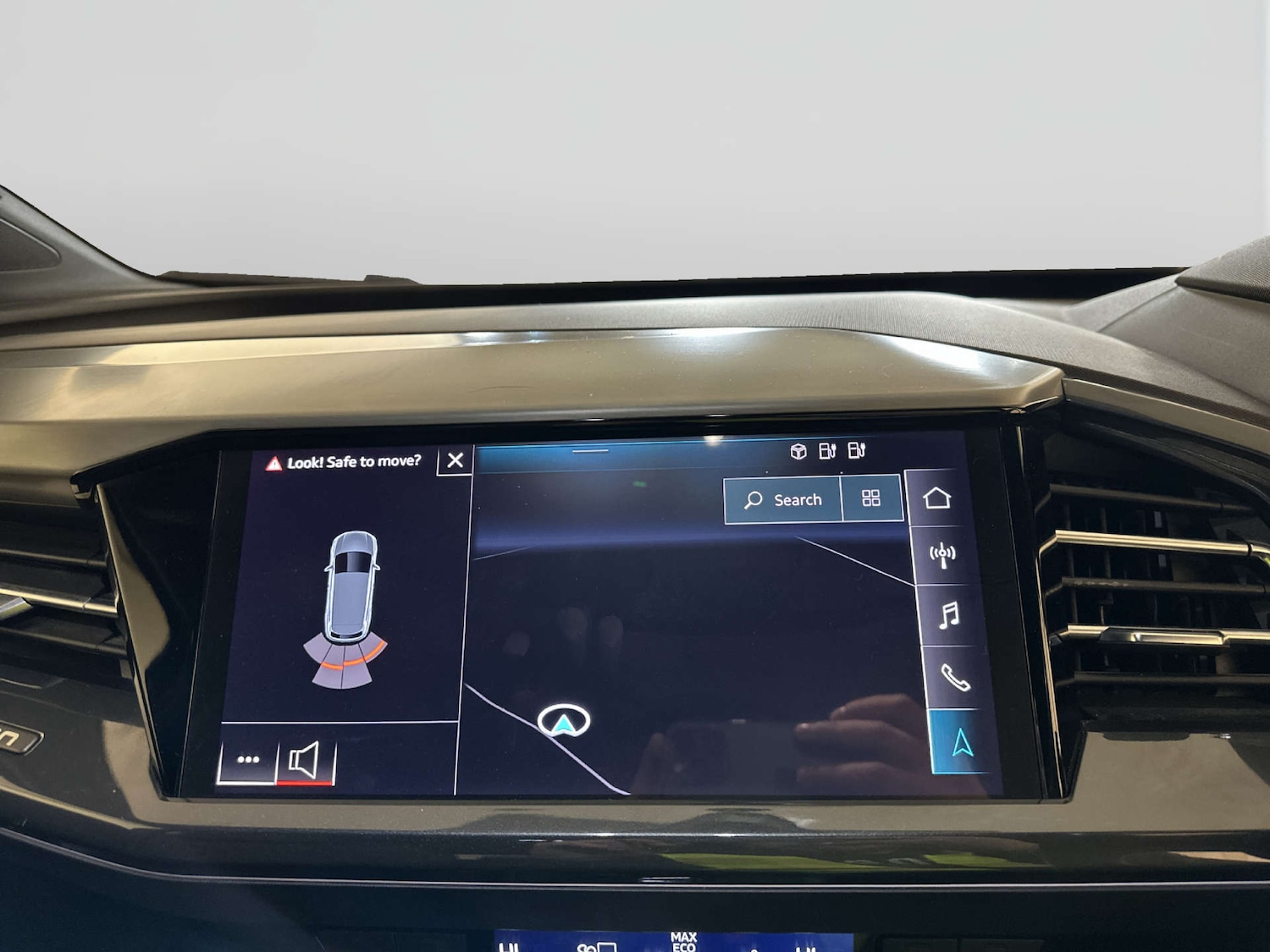 Used Audi Q4 e-tron 2023 for sale - 77953381: Photo 23