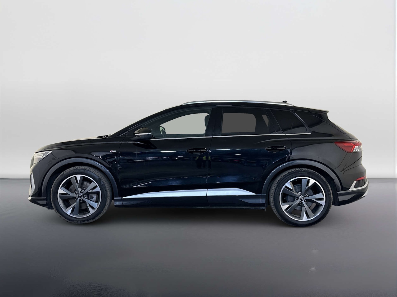 Used Audi Q4 e-tron 2023 for sale - 77953381: Photo 7