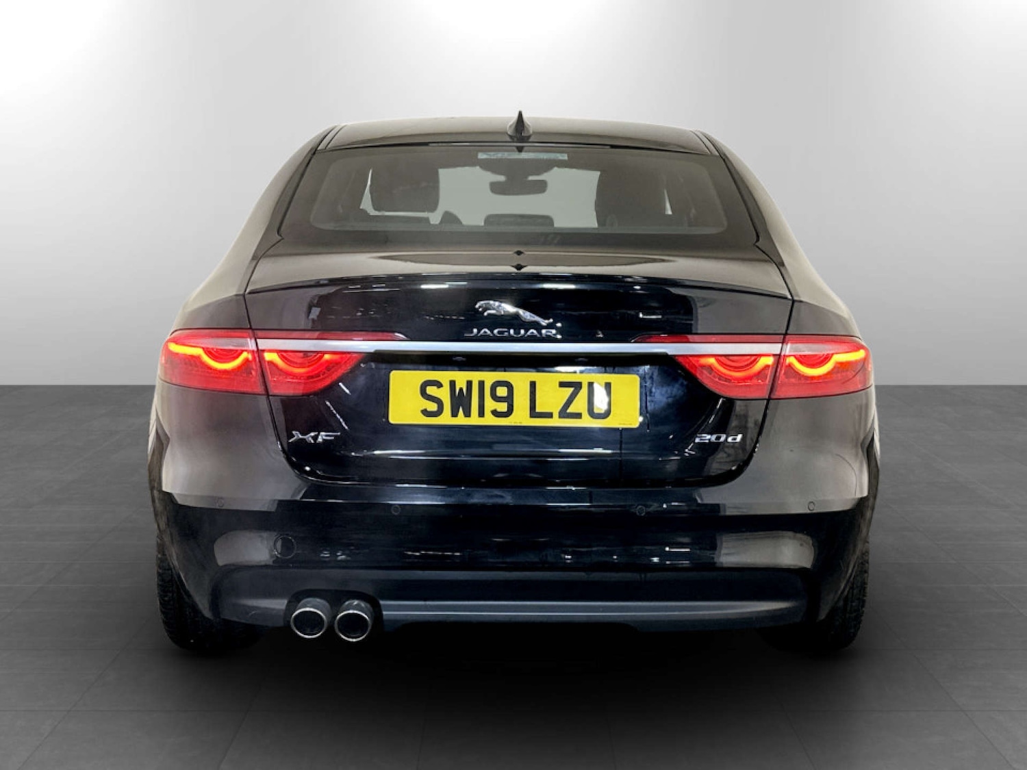 Used Jaguar XF 2019 for sale - 77249213: Photo 10