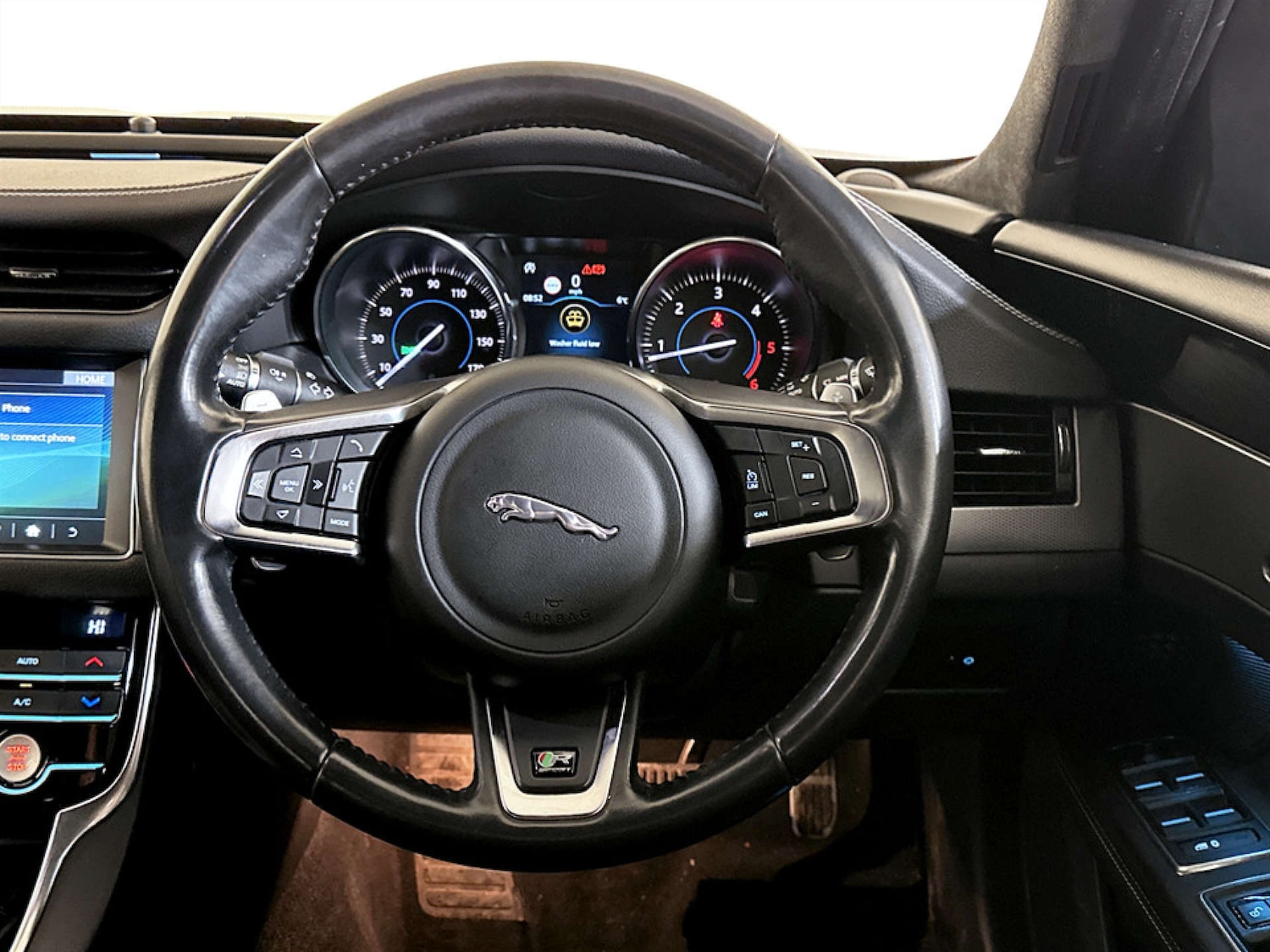 Used Jaguar XF 2019 for sale - 77249213: Photo 16