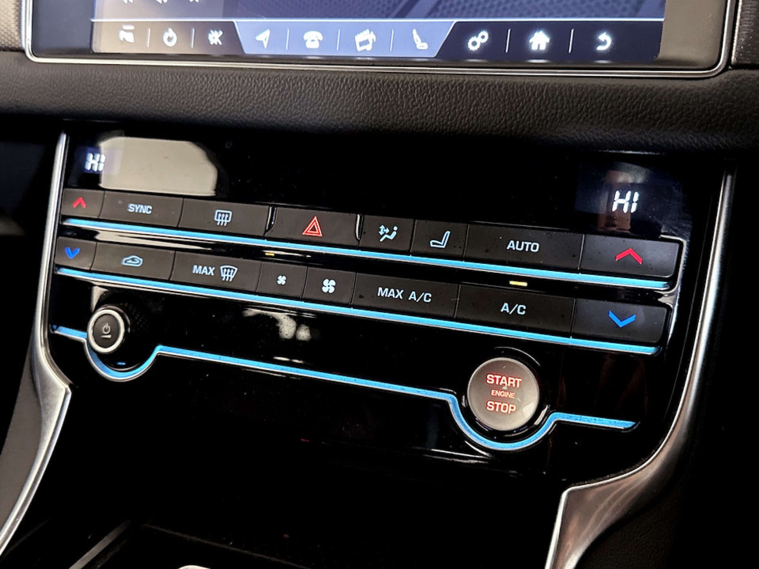 Used Jaguar XF 2019 for sale - 77249213: Photo 24