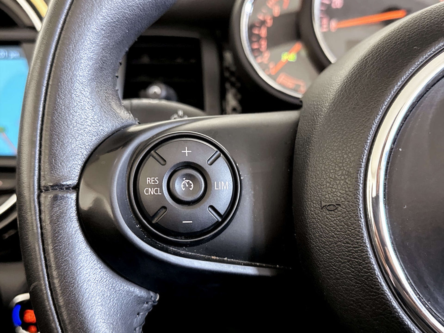 Used MINI Convertible 2019 for sale - 77245602: Photo 15