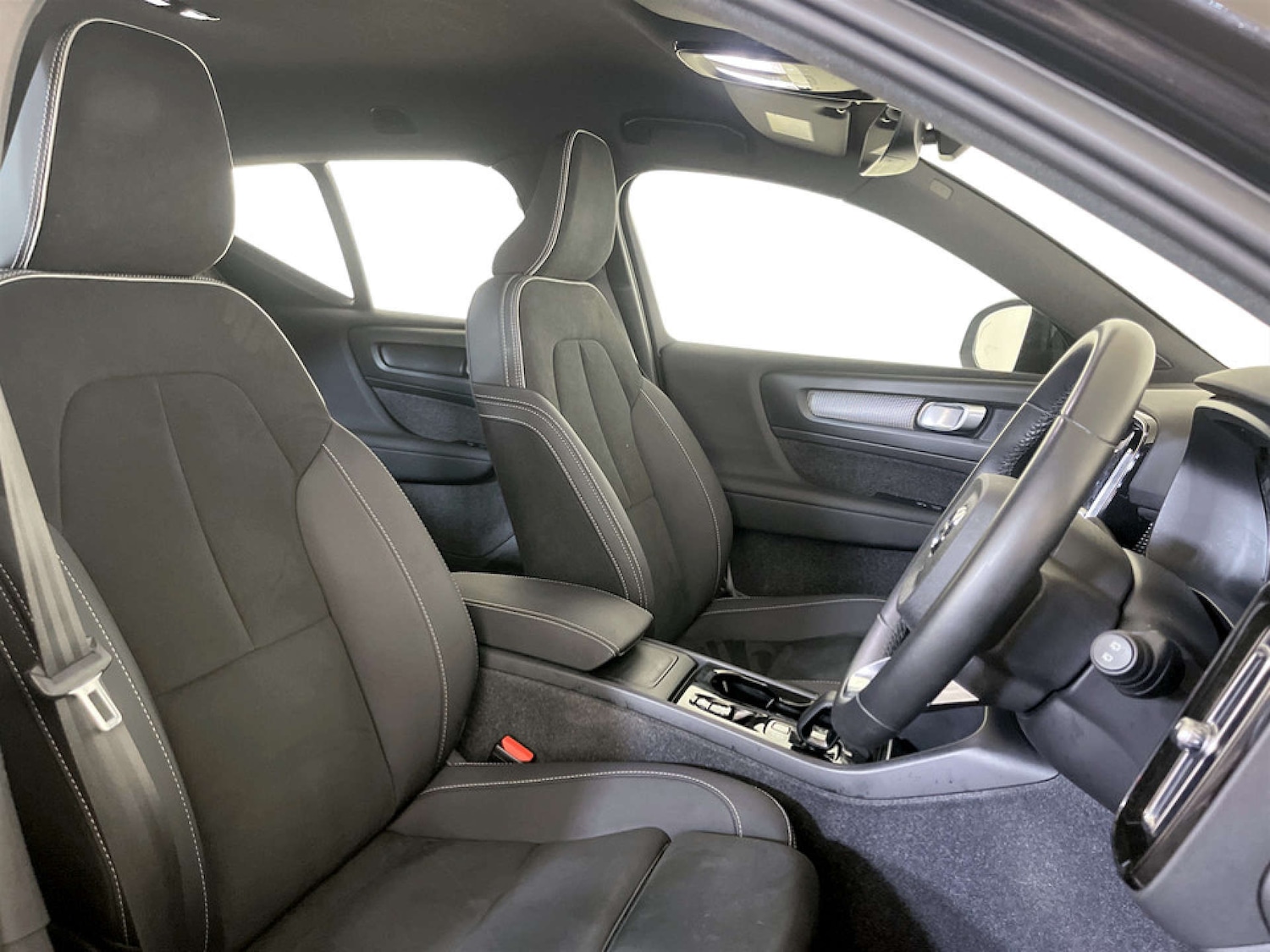 Used Volvo XC40 2023 for sale - 77185793: Photo 13