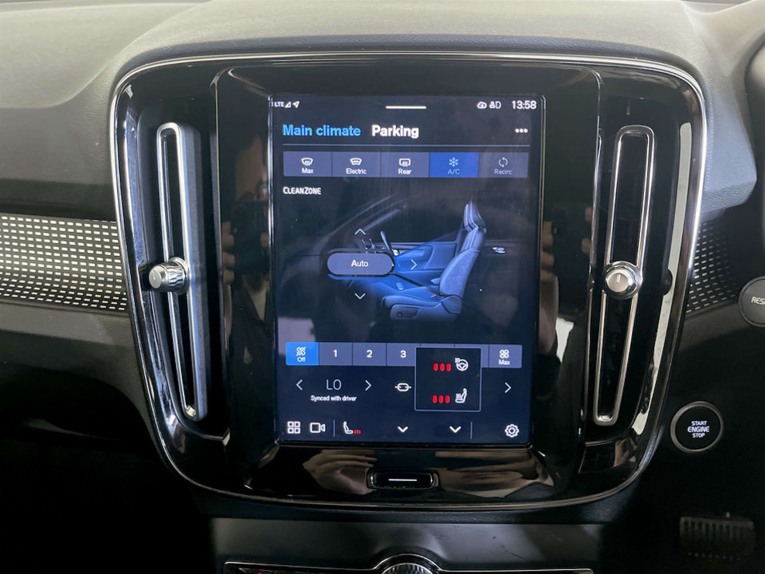 Used Volvo XC40 2023 for sale - 77185793: Photo 24