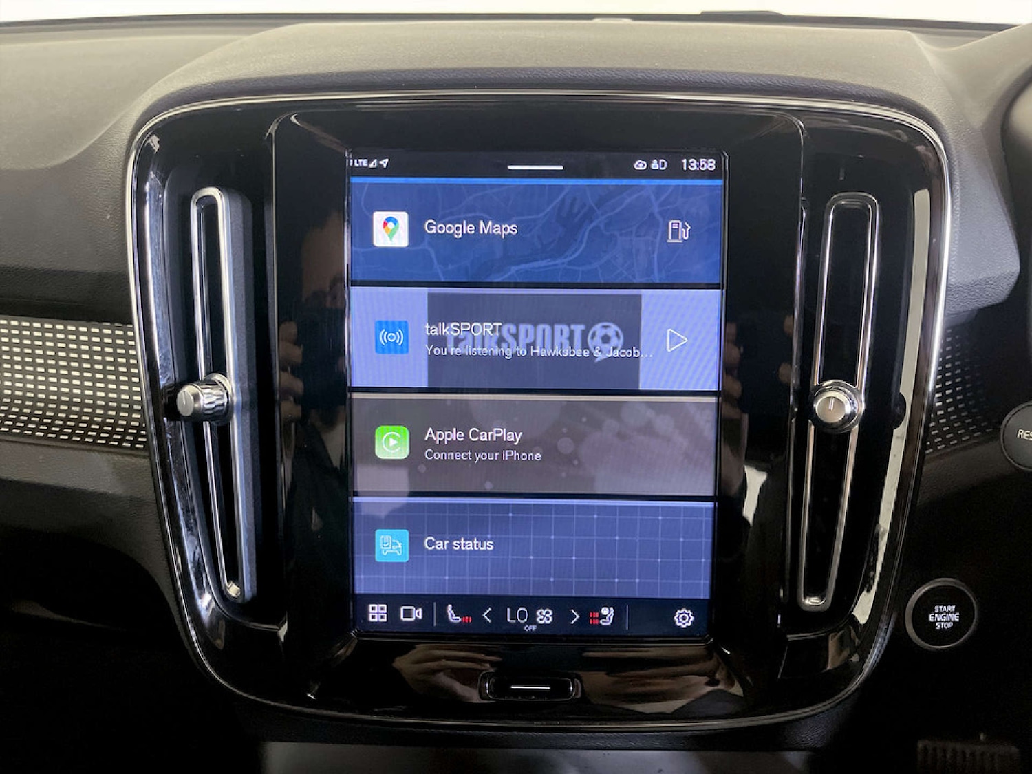 Used Volvo XC40 2023 for sale - 77185793: Photo 25