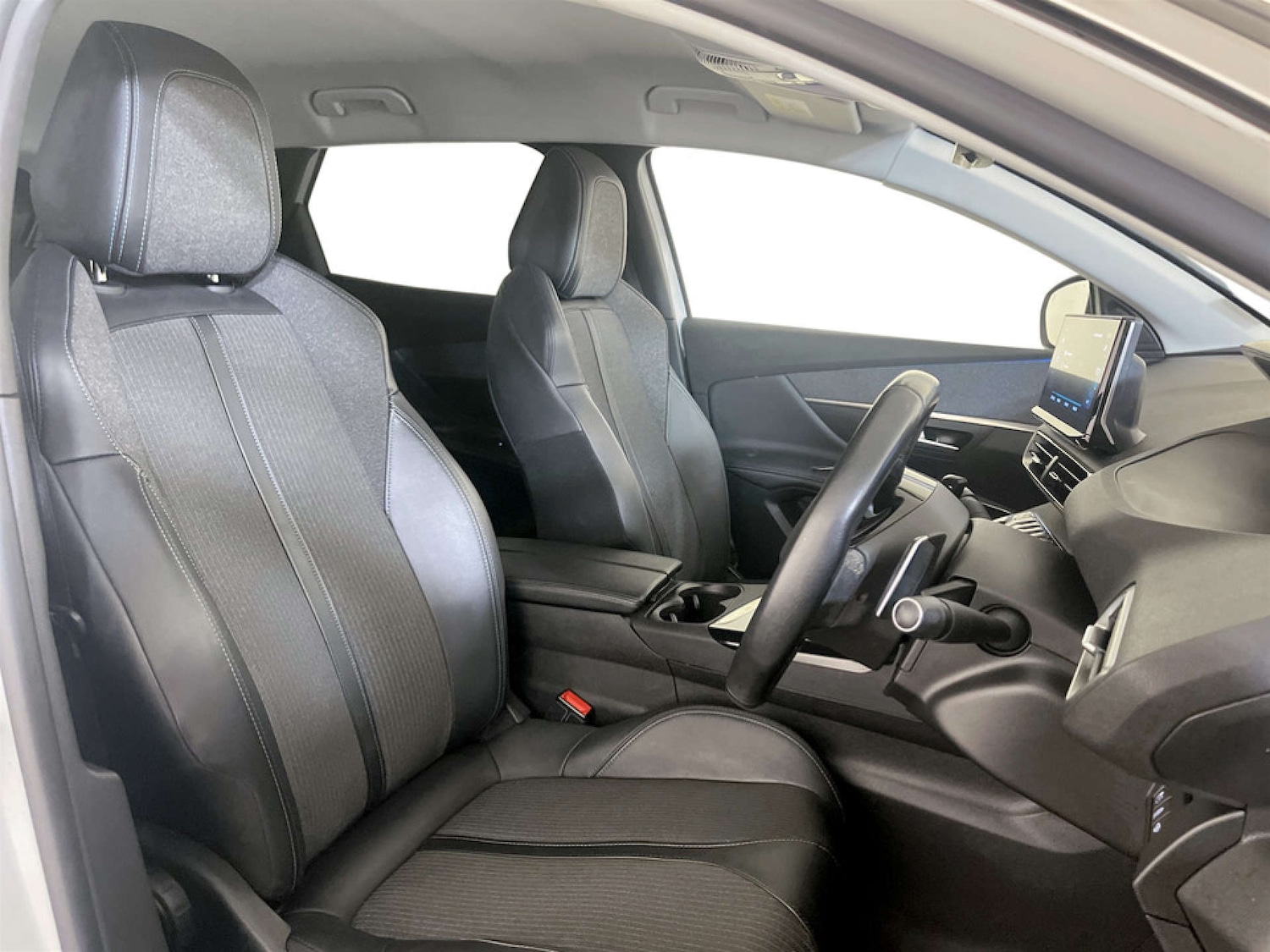 Used Peugeot 3008 2023 for sale - 77720511: Photo 13