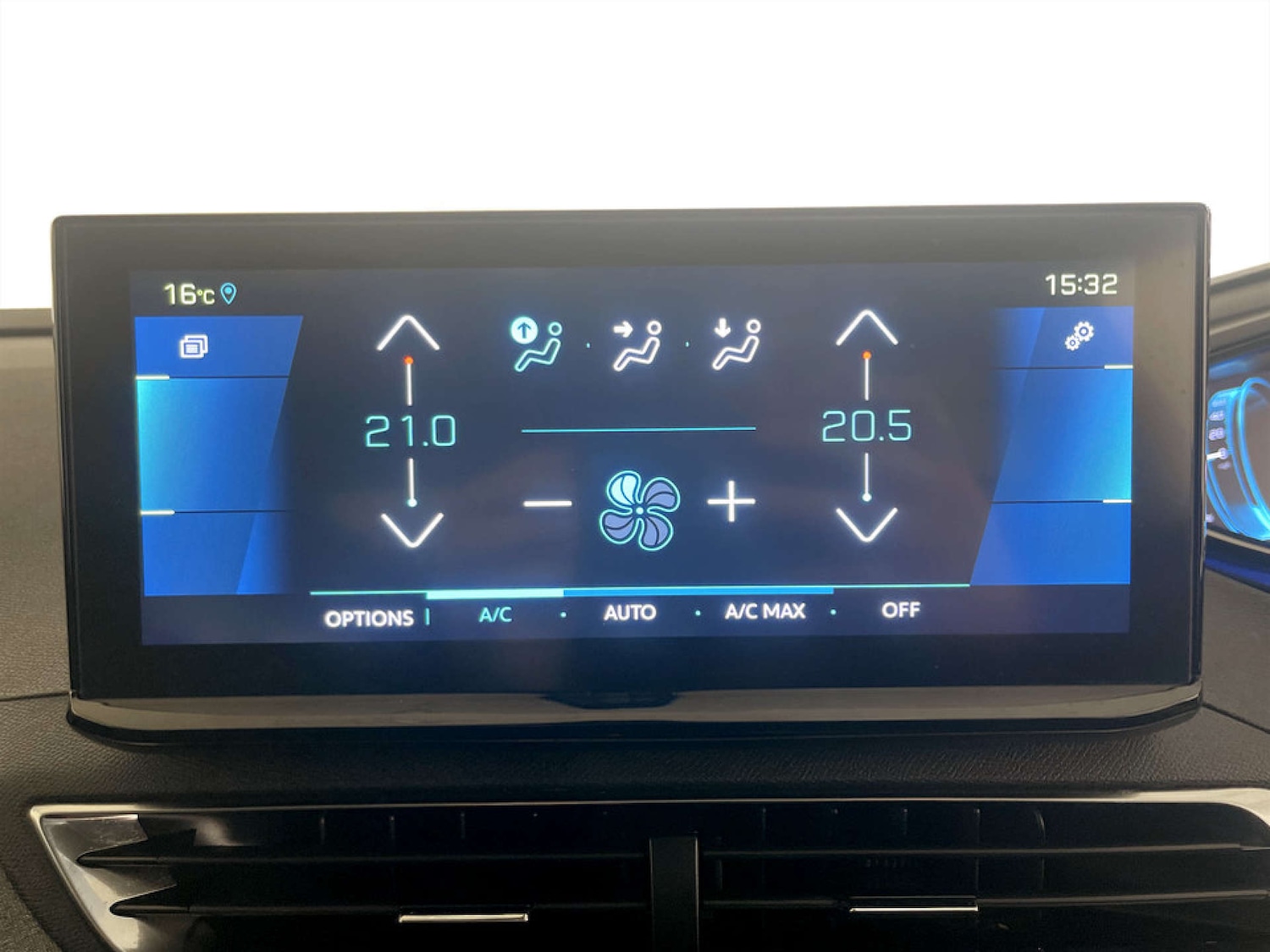 Used Peugeot 3008 2023 for sale - 77720511: Photo 23