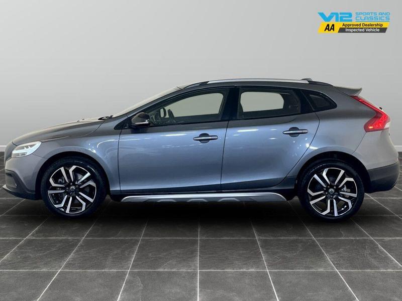 Used Volvo V40 Cross Country 2018 for sale - 76352206: Photo 7