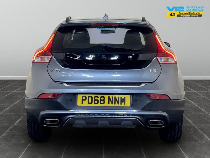 Used Volvo V40 Cross Country 2018 for sale - 76352206: Photo 9