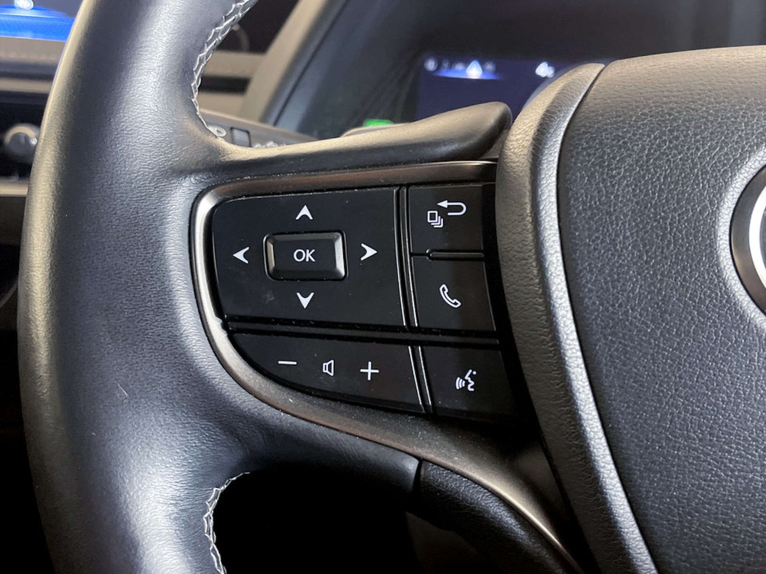 Used Lexus UX 2022 for sale - 77545031: Photo 16