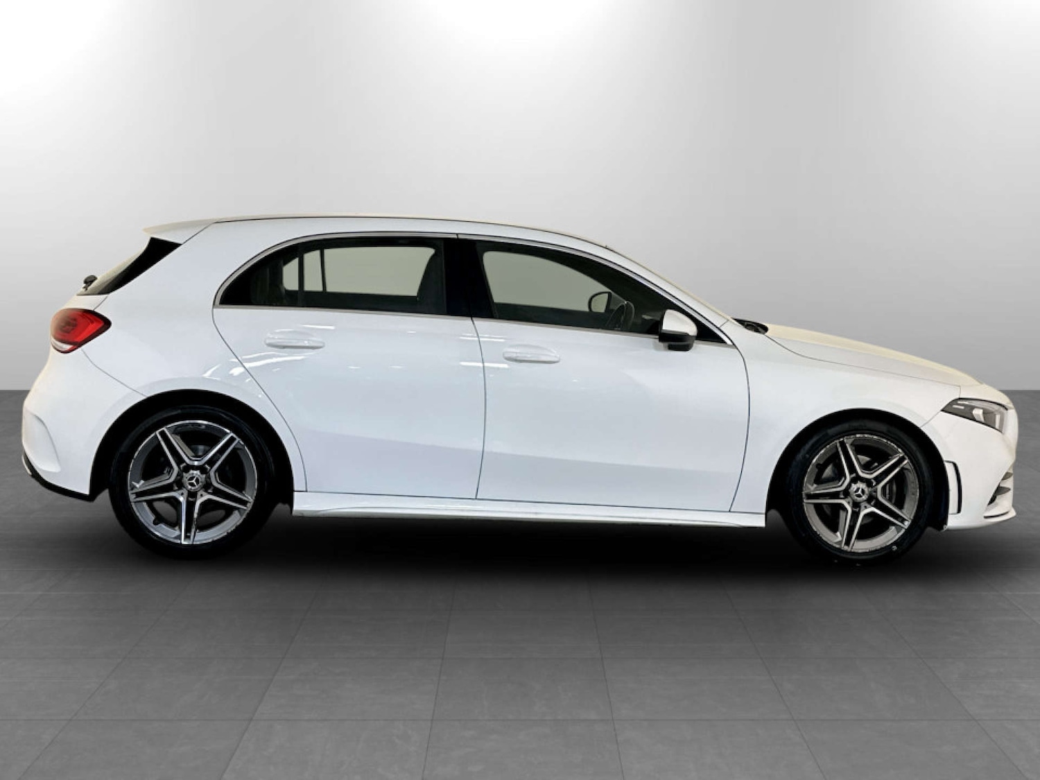 Used Mercedes-Benz A-Class 2018 for sale - 77452490: Photo 11