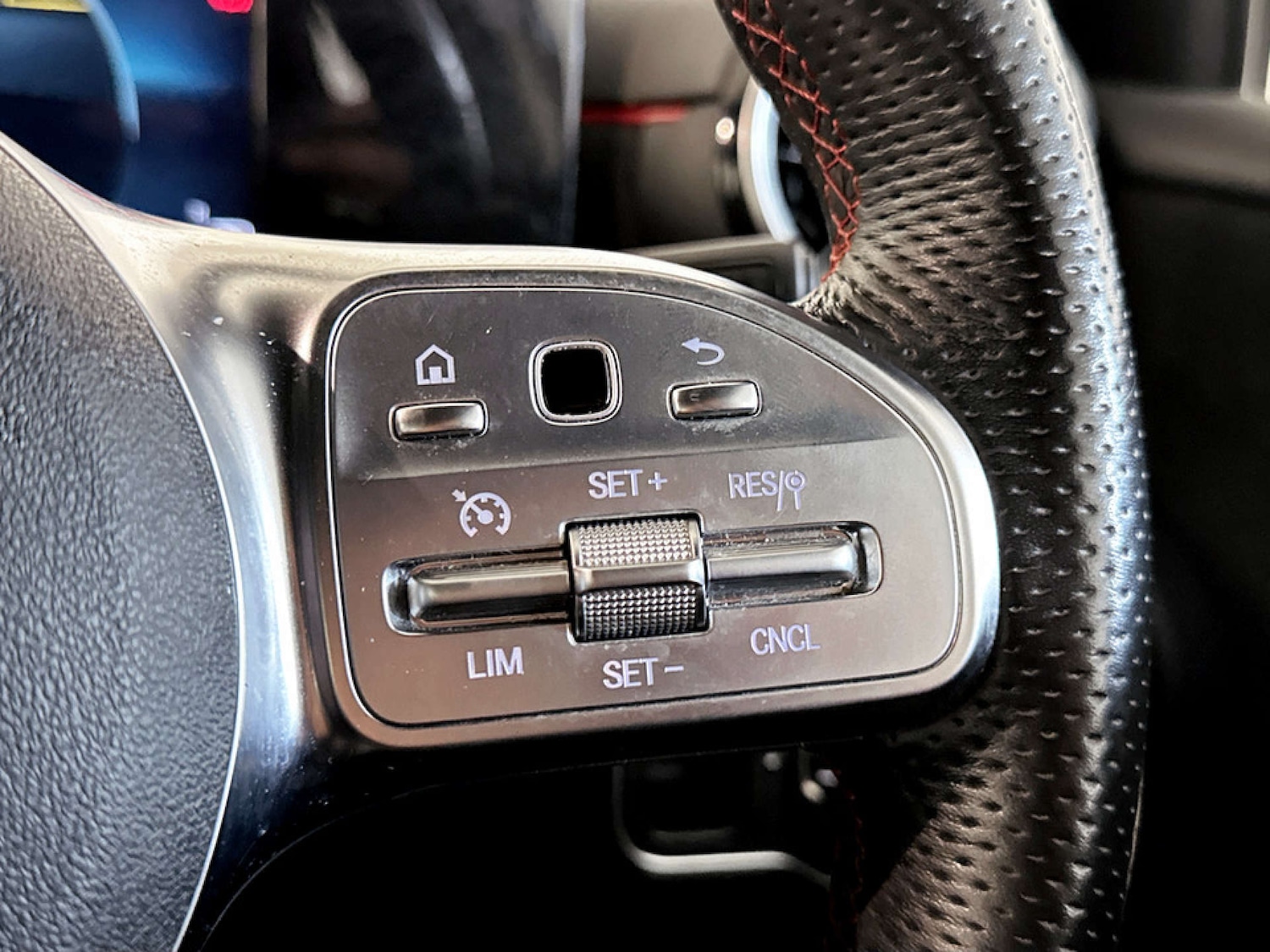 Used Mercedes-Benz A-Class 2018 for sale - 77452490: Photo 18