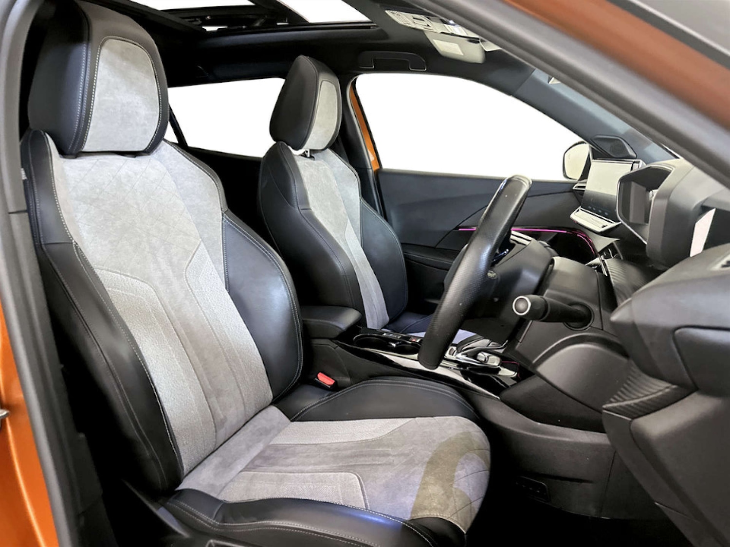 Used Peugeot 2008 2021 for sale - 77667895: Photo 13