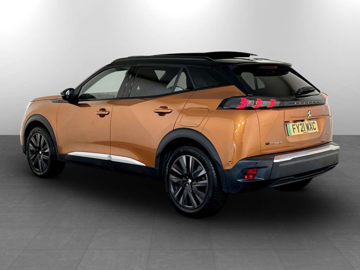 Used Peugeot 2008 2021 for sale - 77667895: Photo 8