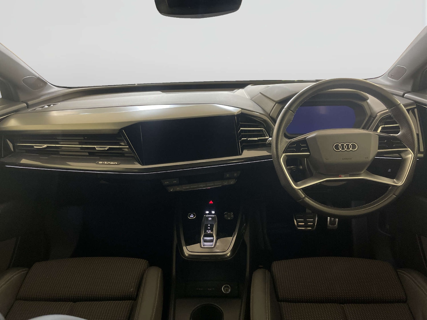 Used Audi Q4 e-tron 2023 for sale - 78179636: Photo 3