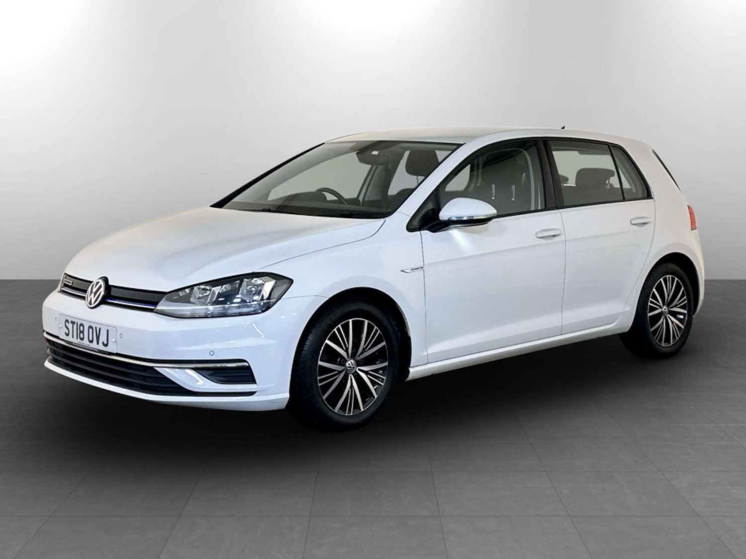 Used Volkswagen Golf 2018 for sale - 77409032: Photo 5
