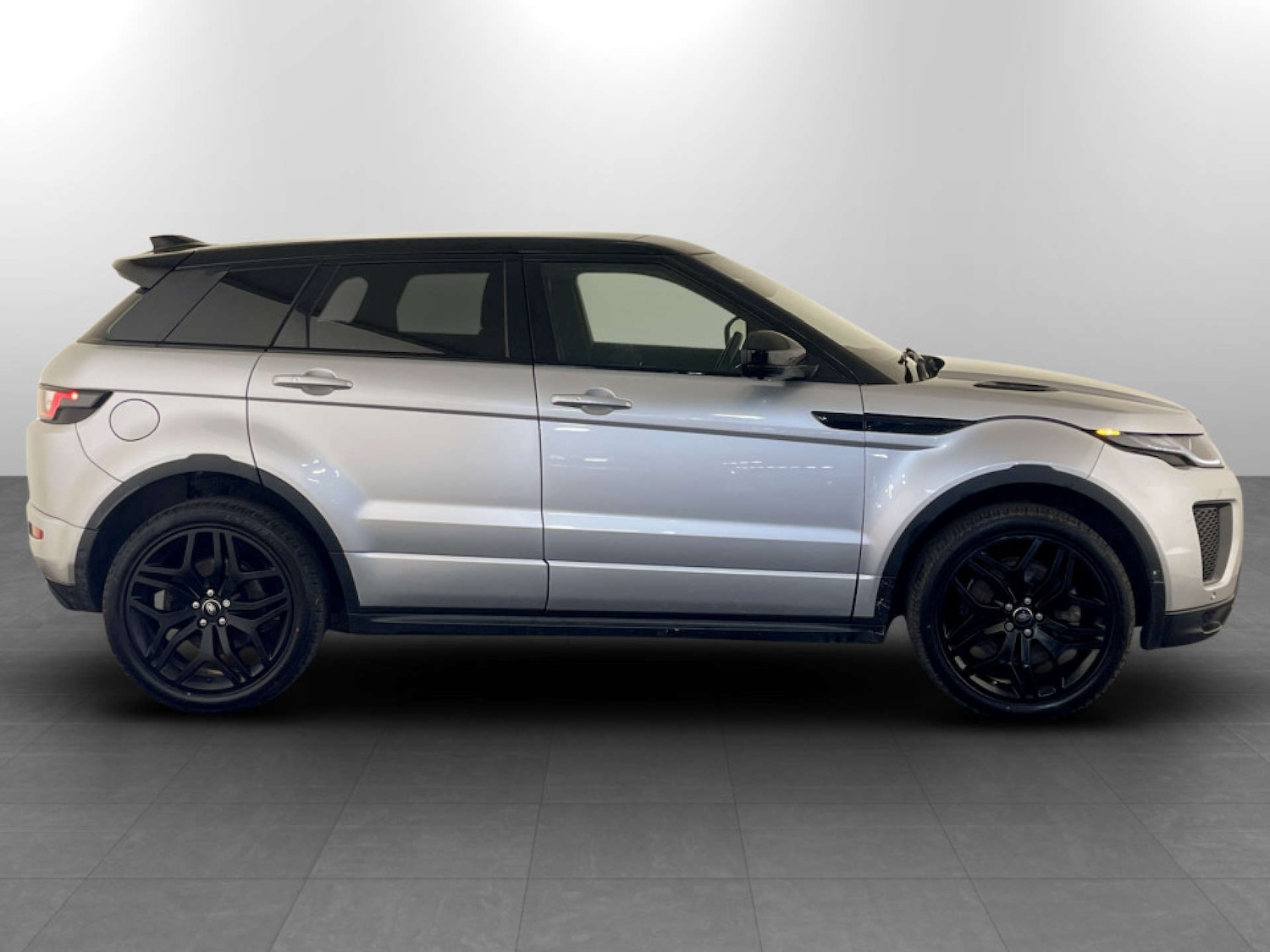 Used Land Rover Range Rover Evoque 2018 for sale - 77326125: Photo 11