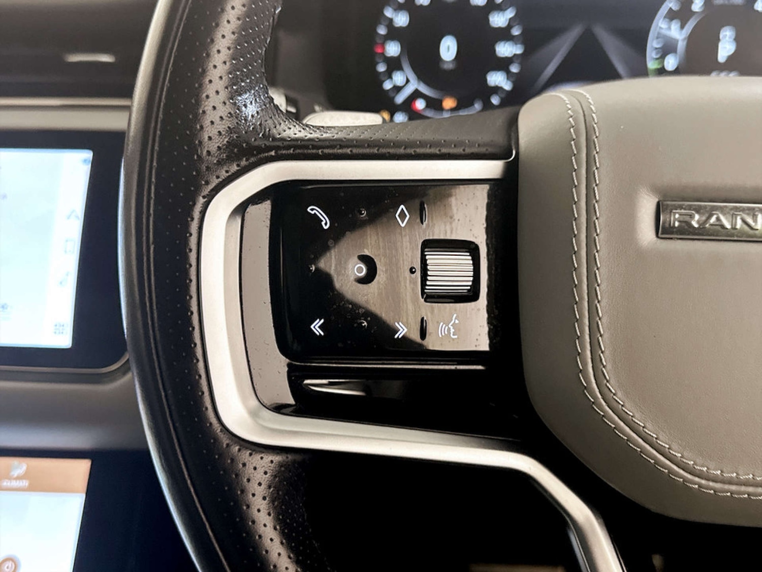 Used Land Rover Range Rover Evoque 2021 for sale - 77594871: Photo 17