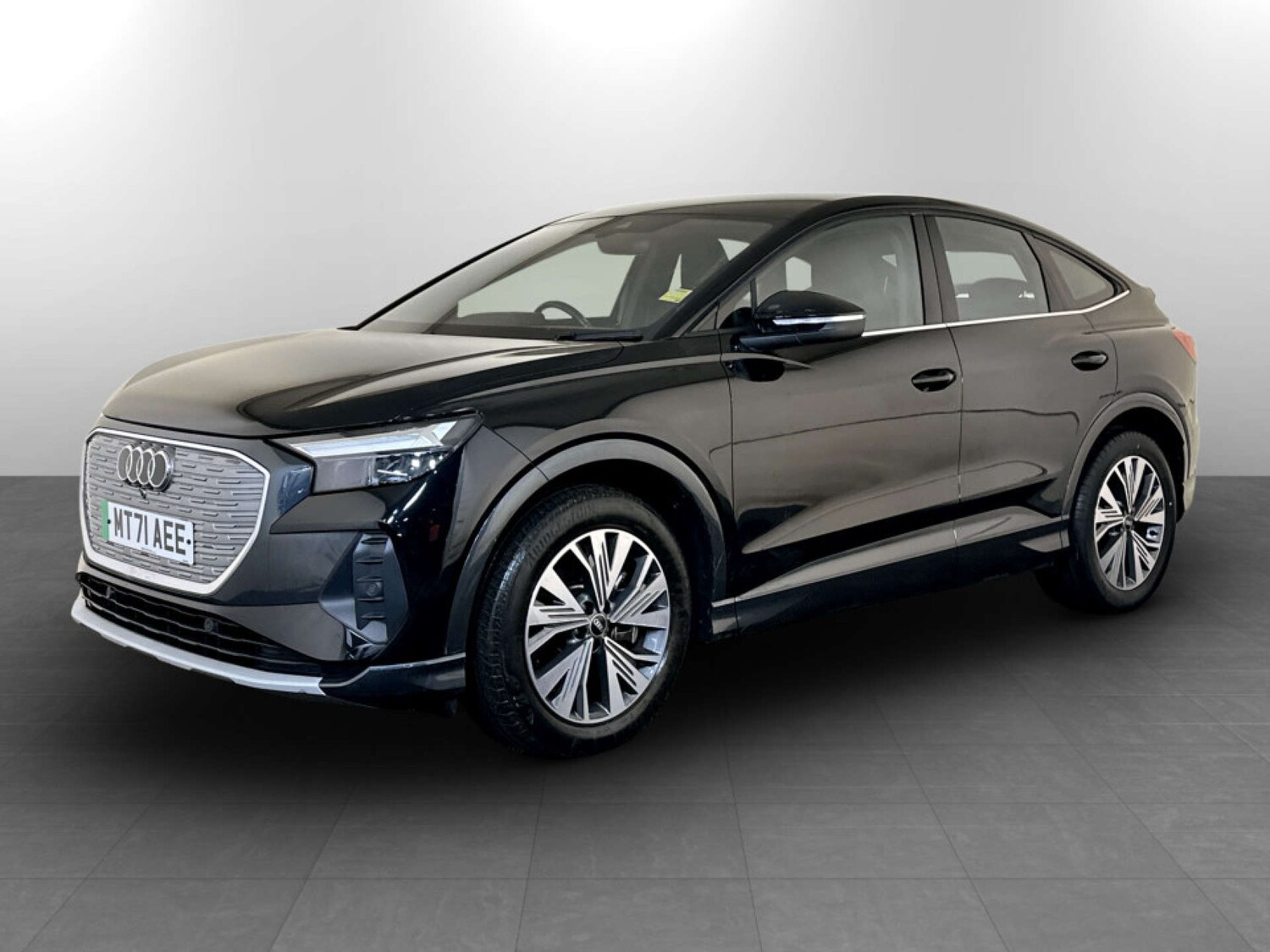 Used Audi Q4 e-tron 2021 for sale - 77494152: Photo 6