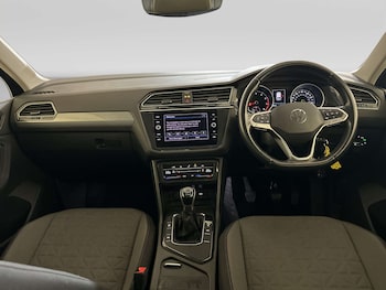 Used Volkswagen Tiguan 2022 for sale - 78840102: Photo