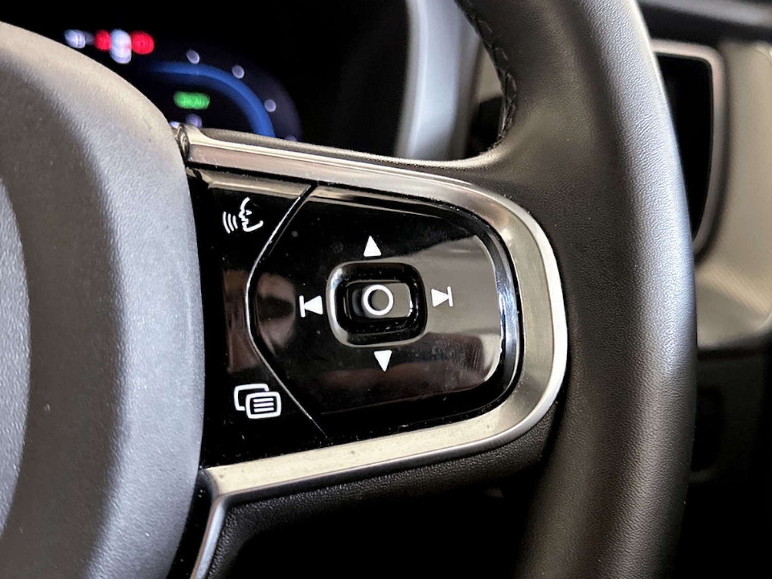 Used Volvo XC60 2023 for sale - 77655568: Photo 19