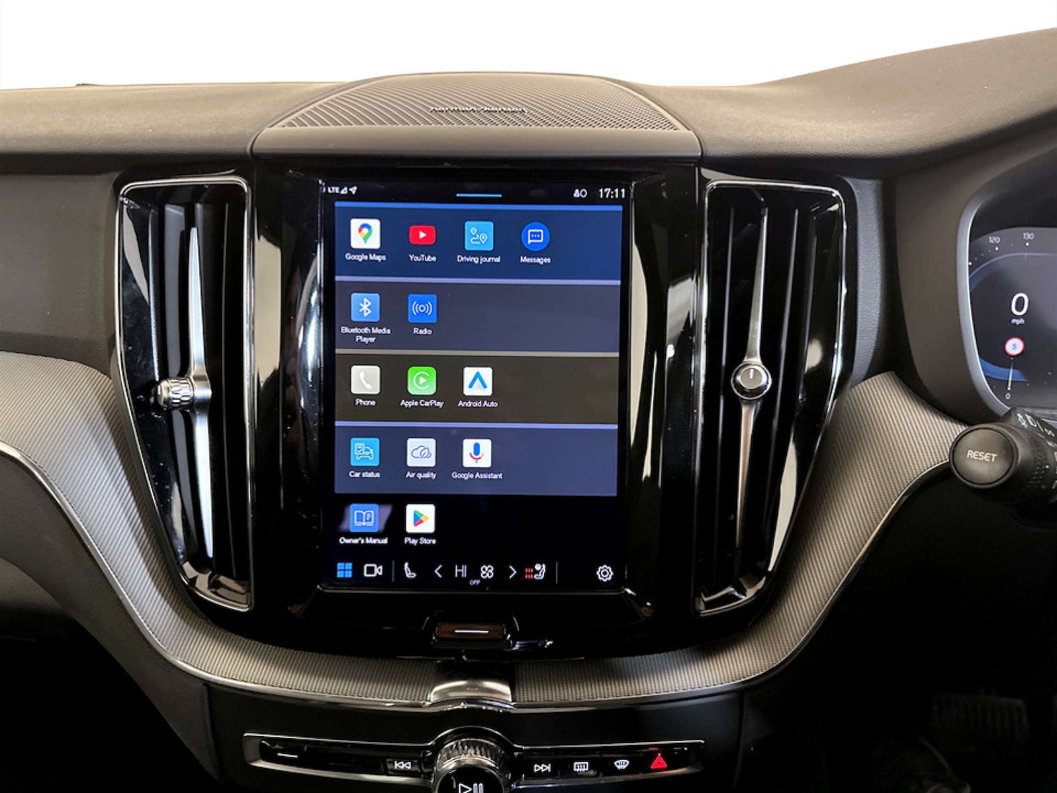 Used Volvo XC60 2023 for sale - 77655568: Photo 23