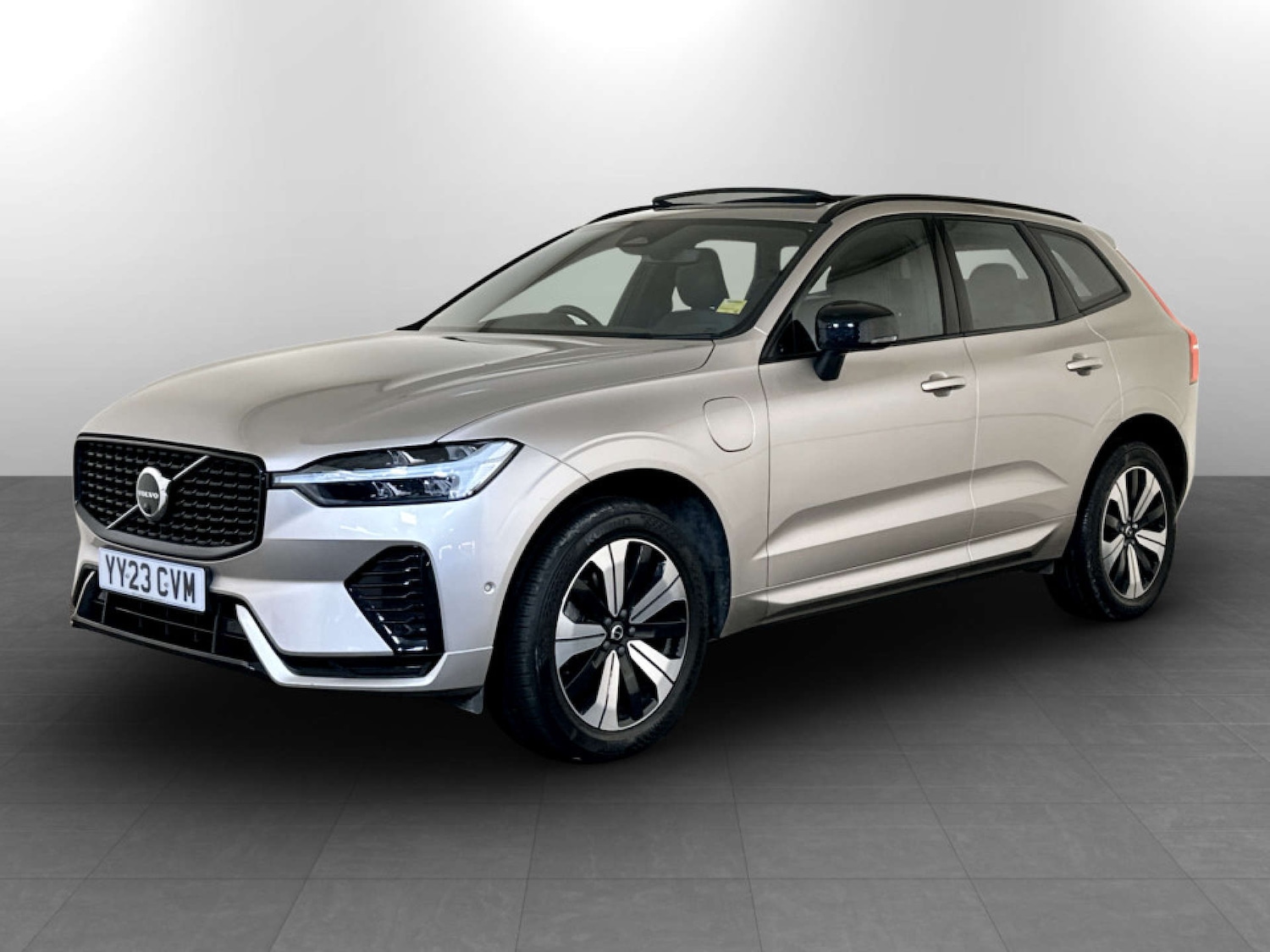 Used Volvo XC60 2023 for sale - 77655568: Photo 6